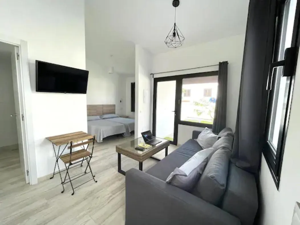 Sunny Bungalow With Garden #1 Maspalomas  Apartment